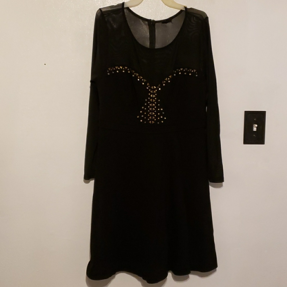 Black / gold dress